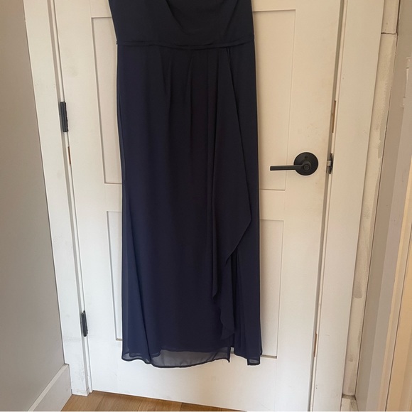 Davids Bridal Chiffon one-shoulder bridesmaid dress with cascade Navy/marine - Picture 6 of 12